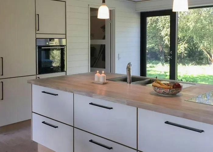 Architect-designed House By Limfjord Semesterbostad